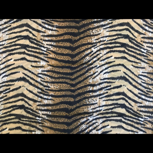 Beautiful Vintage Tiger Animal Print Large Scarf - Picture 6 of 8